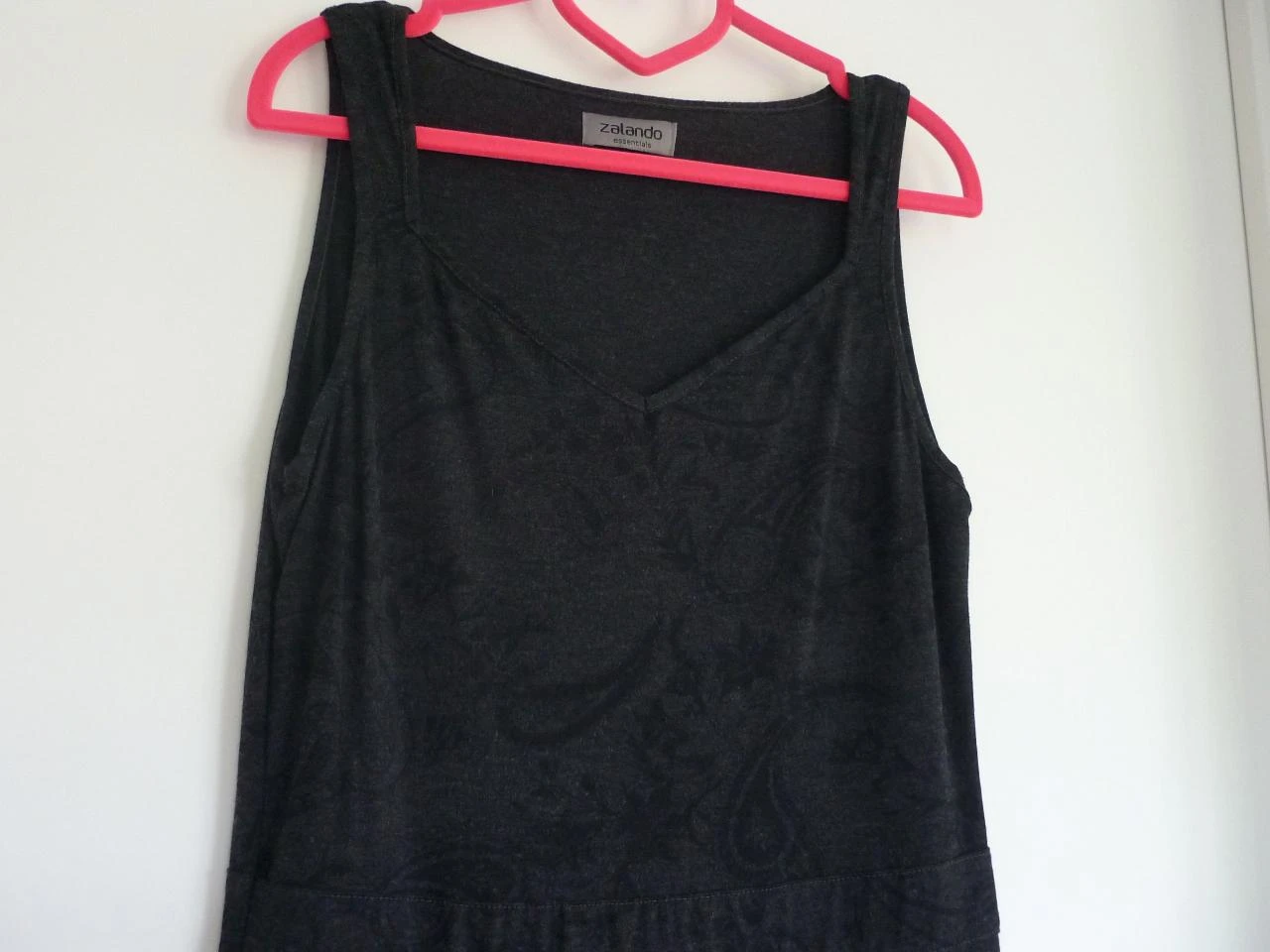 Vestido cinza-escuro antracite com motivo de pepino turco Tamanho 38 – photo 3